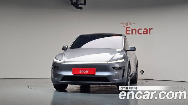 Tesla Model Y Long Range AWD 2025 — фото 3