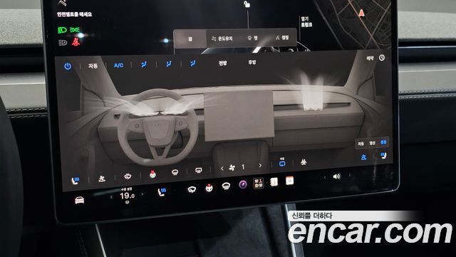 Tesla Model Y Long Range AWD 2025 — фото 23