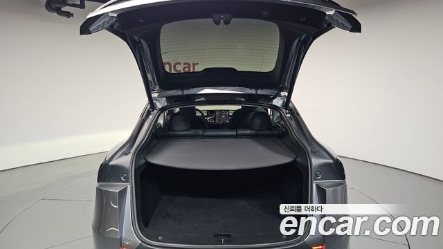 Tesla Model Y Long Range AWD 2025 — фото 42