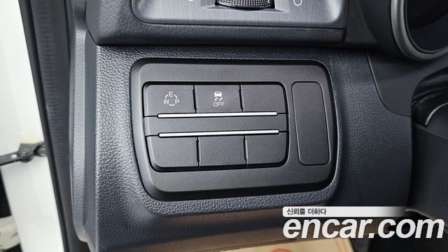 KG Mobility (SsangYong) Tivoli Armor VX 2WD 2018 — фото 13