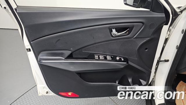 KG Mobility (SsangYong) Tivoli Armor VX 2WD 2018 — фото 24