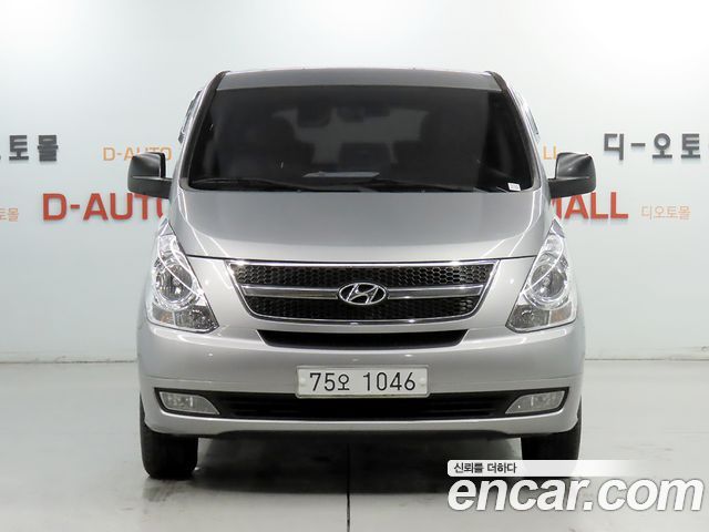 Hyundai Grand Starex 11-Seater Wagon CVX Luxury 2012 — фото 3