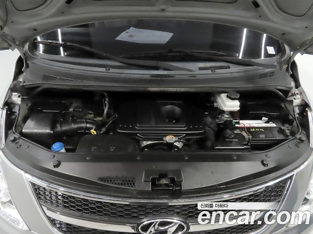 Hyundai Grand Starex 11-Seater Wagon CVX Luxury 2012 — фото 6