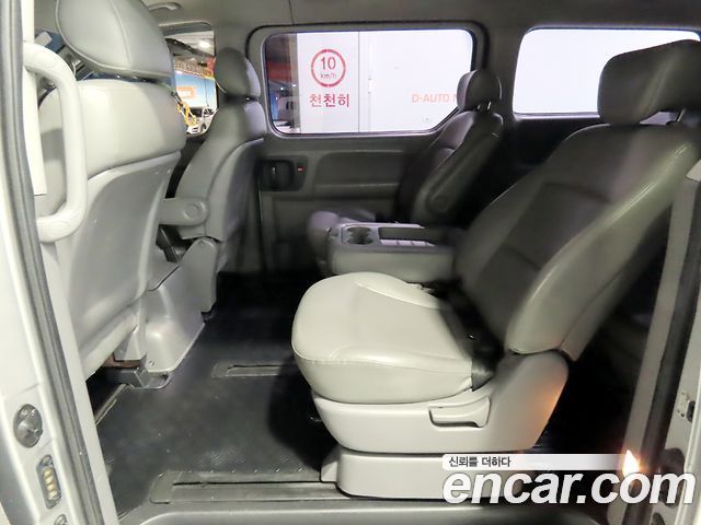 Hyundai Grand Starex 11-Seater Wagon CVX Luxury 2012 — фото 17