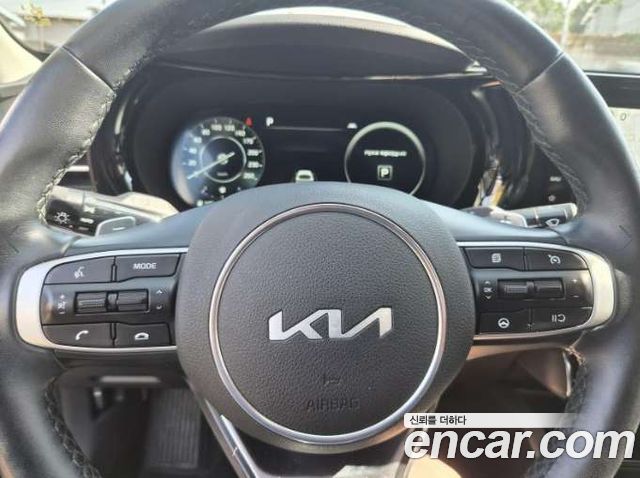 Kia K5 (III) 2.0 Noblesse 2023 — фото 4