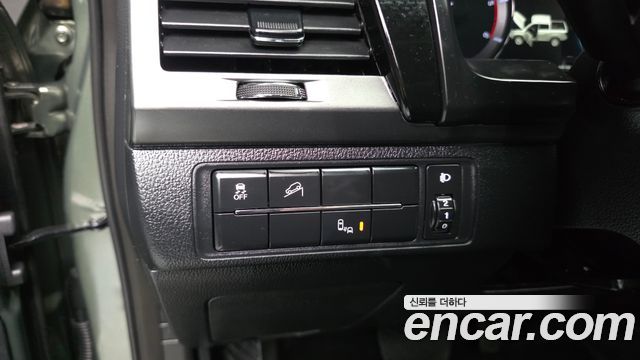 KG Mobility (SsangYong) Rexton Sports Diesel 2.2 4WD Prestige 2021 — фото 16