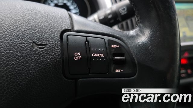 Kia Sportage R Diesel 2WD Prestige 2014 — фото 18