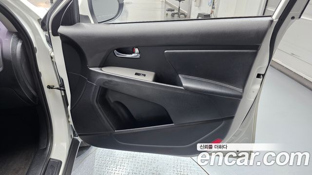 Kia Sportage R Diesel 2WD Prestige 2014 — фото 25