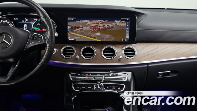 Mercedes-Benz E-Class (W213) E220d 4MATIC Exclusive 2018 — фото 14