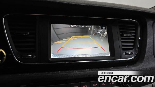 Kia Carnival 9-Seater Noblesse 2019 — фото 15