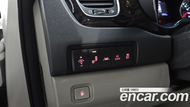 Kia Carnival 9-Seater Noblesse 2019 — фото 29