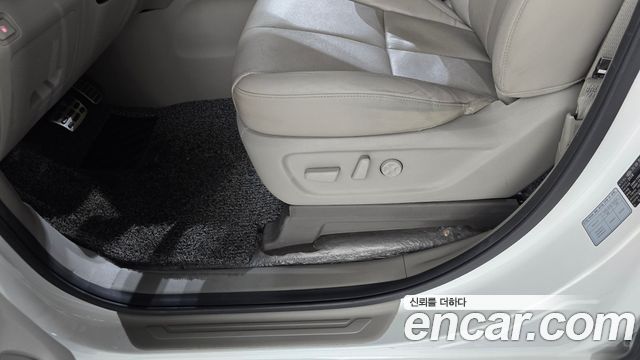 Kia Carnival 9-Seater Noblesse 2019 — фото 31
