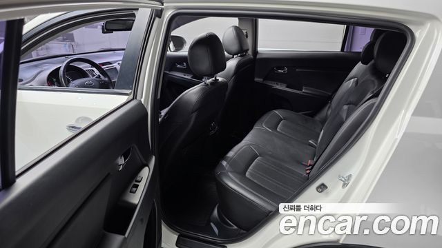 Kia Sportage R Diesel 2WD Prestige 2014 — фото 11