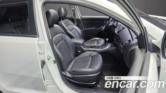 Kia Sportage R Diesel 2WD Prestige 2014 — фото 26