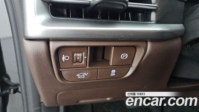 Hyundai Grandeur (GN7) 3.5 LPG 2WD Premium 2023 — фото 20