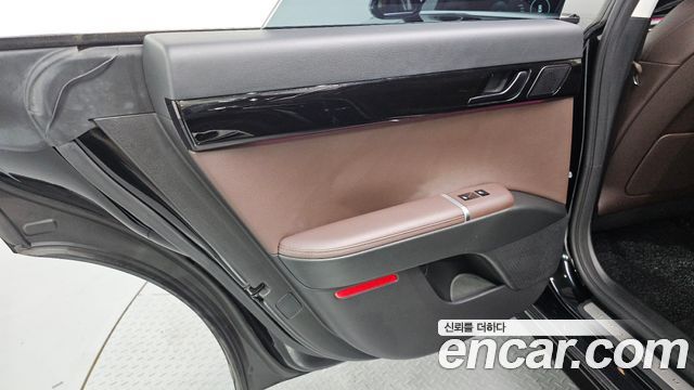 Hyundai Grandeur (GN7) 3.5 LPG 2WD Premium 2023 — фото 25