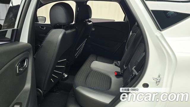 Renault Korea QM3 RE Signature 2017 — фото 12