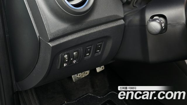 Renault Korea QM3 RE Signature 2017 — фото 19