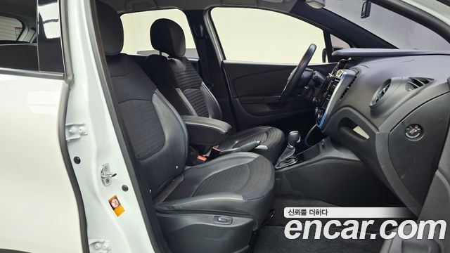 Renault Korea QM3 RE Signature 2017 — фото 26