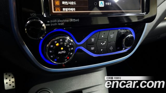 Renault Korea QM3 RE Signature 2017 — фото 31