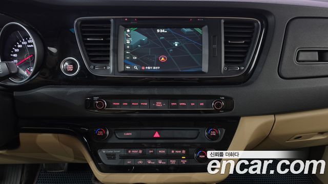 Kia Carnival 9-seater Prestige 2015 — фото 12