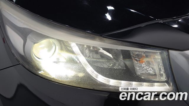 Kia Carnival 9-seater Prestige 2015 — фото 22
