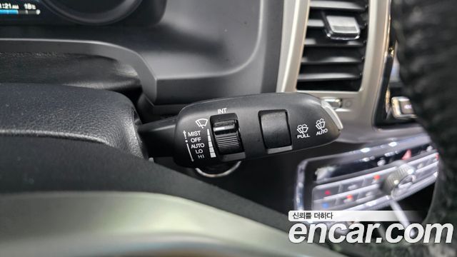 KG Mobility (SsangYong) Rexton Sports Diesel 2.2 4WD Noblesse 2018 — фото 36