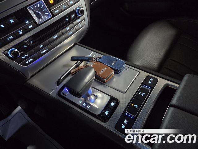 Genesis G80 3.3 GDI Luxury 2017 — фото 17