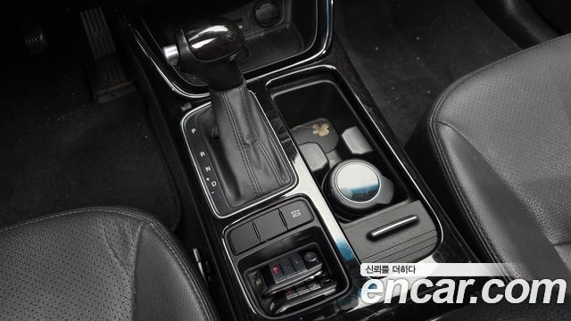 Kia Sorento R Diesel 2.0 2WD TLX Special 2013 — фото 9