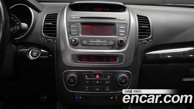 Kia Sorento R Diesel 2.0 2WD TLX Special 2013 — фото 14