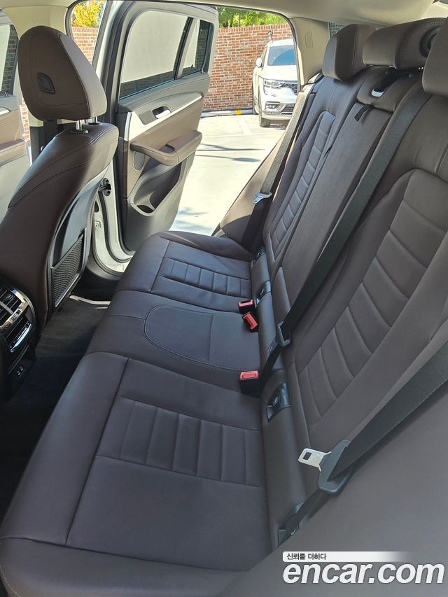 BMW X4 (G02) xDrive20i xLine 2024 — фото 8