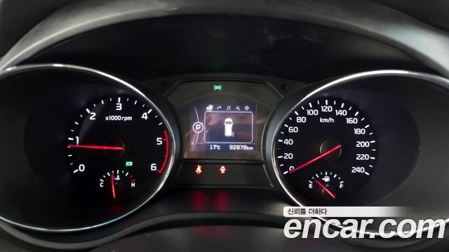 Kia Carnival 9-seater Luxury 2016 — фото 8