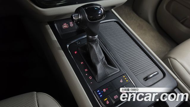 Kia Carnival 9-seater Luxury 2016 — фото 9