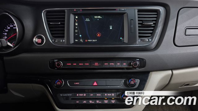 Kia Carnival 9-seater Luxury 2016 — фото 12