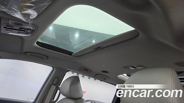 Kia Carnival 9-seater Luxury 2016 — фото 17