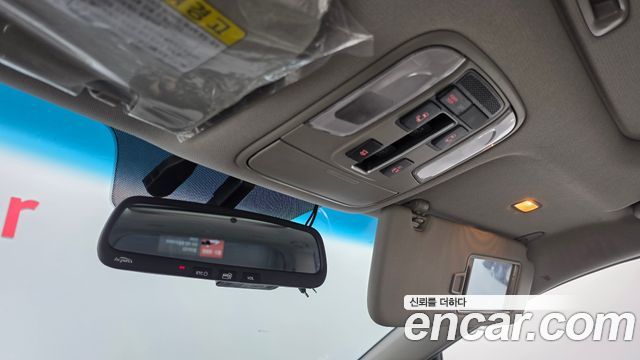 Kia Carnival 9-seater Luxury 2016 — фото 20