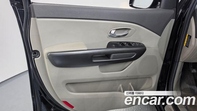 Kia Carnival 9-seater Luxury 2016 — фото 24
