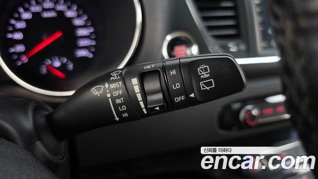 Kia Carnival 9-seater Luxury 2016 — фото 28