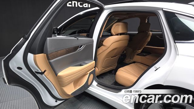 Genesis G80 (RG3) Gasoline 2.5 Turbo AWD 2022 — фото 26