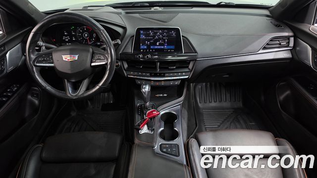 Cadillac CT4 2.0 Sport 2021 — фото 7