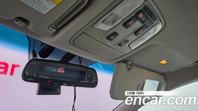 Kia Carnival 9-seater Prestige 2015 — фото 20