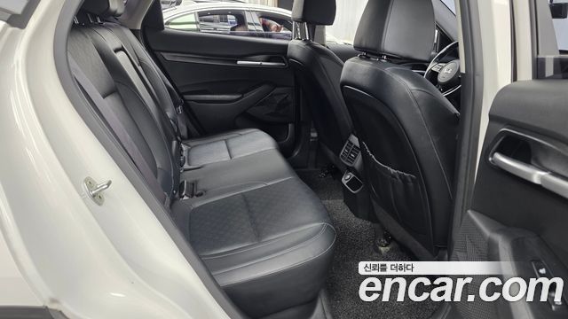 Kia Seltos Gasoline 1.6 Turbo 2WD Prestige 2020 — фото 12