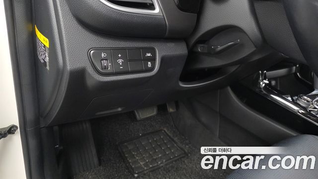 Kia Seltos Gasoline 1.6 Turbo 2WD Prestige 2020 — фото 18
