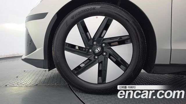 Hyundai Ioniq 6 Long Range Exclusive + 2023 — фото 5