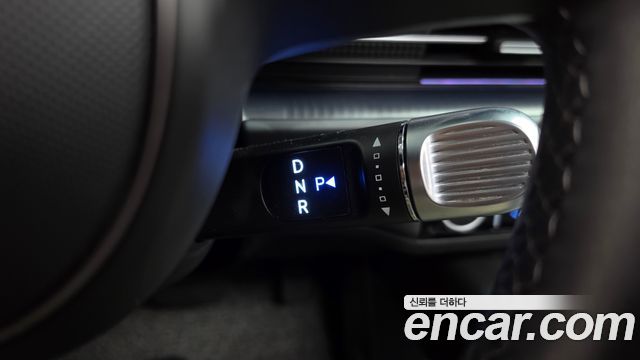 Hyundai Ioniq 6 Long Range Exclusive + 2023 — фото 9