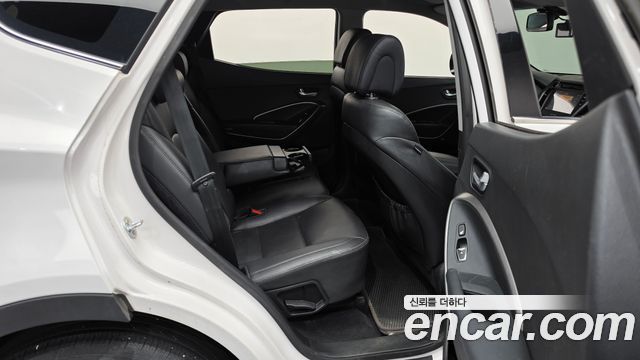 Hyundai Santa Fe (DM) Diesel(e-VGT) 2.0 2WD Premium 2013 — фото 11