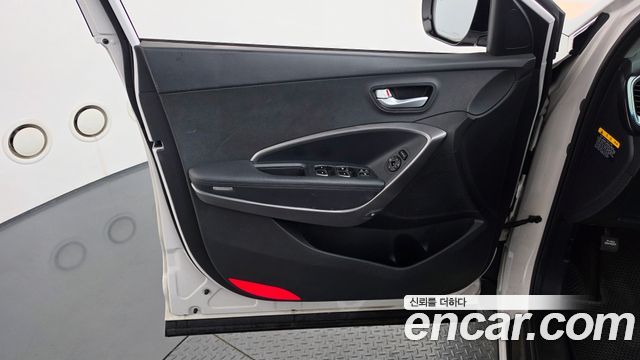 Hyundai Santa Fe (DM) Diesel(e-VGT) 2.0 2WD Premium 2013 — фото 24
