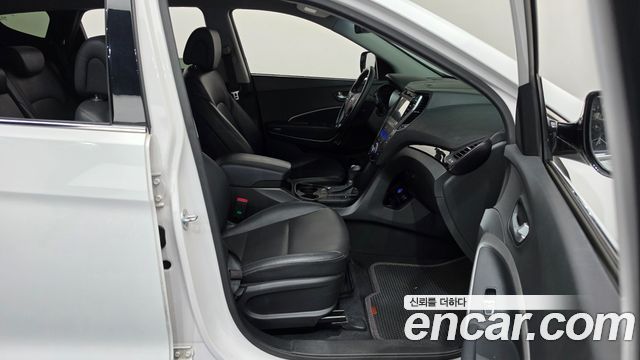 Hyundai Santa Fe (DM) Diesel(e-VGT) 2.0 2WD Premium 2013 — фото 26