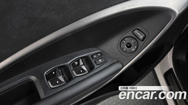 Hyundai Santa Fe (DM) Diesel(e-VGT) 2.0 2WD Premium 2013 — фото 27