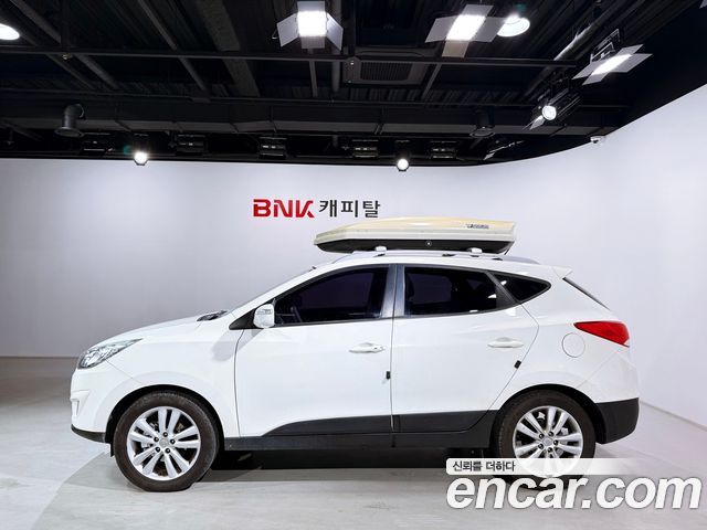 Hyundai Tucson ix Diesel 2WD LX20 Luxury 2012 — фото 3